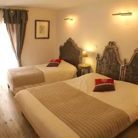 Logis - De La Mairie Hotel